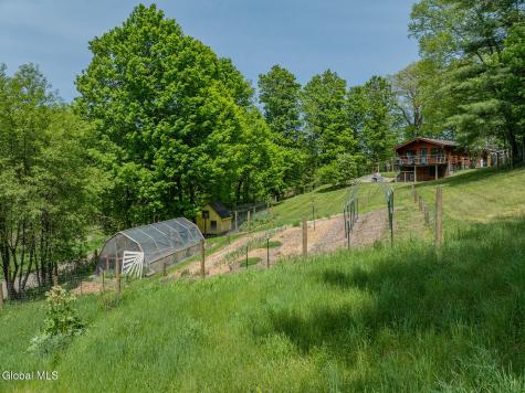 130 Mcmillan Road Cambridge NY 12816
