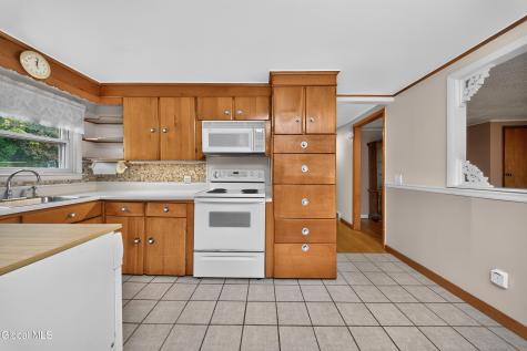 19 Stephen Road Schenectady NY 12302