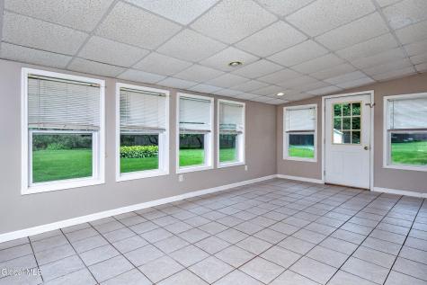 19 Stephen Road Schenectady NY 12302