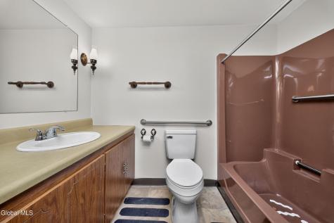19 Stephen Road Schenectady NY 12302