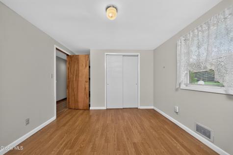 19 Stephen Road Schenectady NY 12302