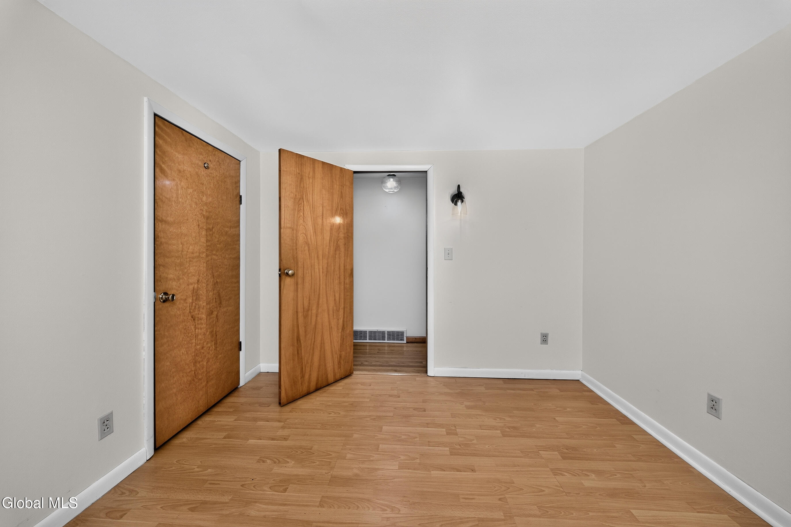 19 Stephen Road Schenectady NY 12302