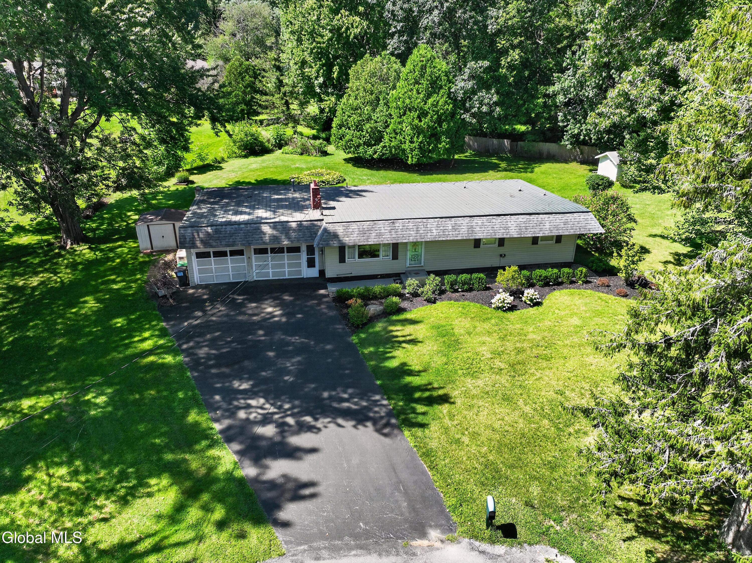 19 Stephen Road Schenectady NY 12302