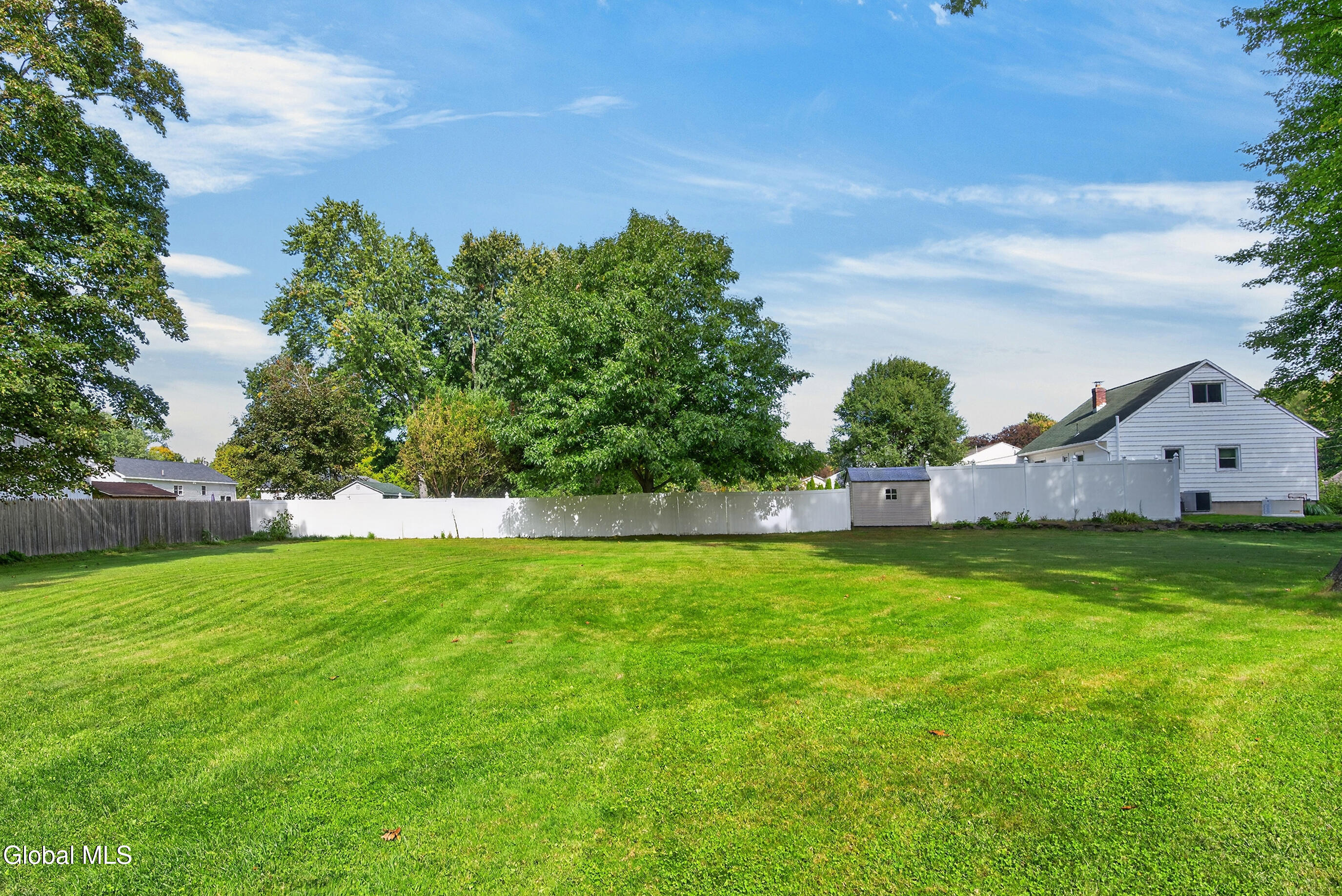 19 Stephen Road Schenectady NY 12302