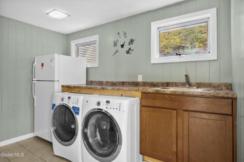 29 Crescent Terrace Cohoes NY 12047