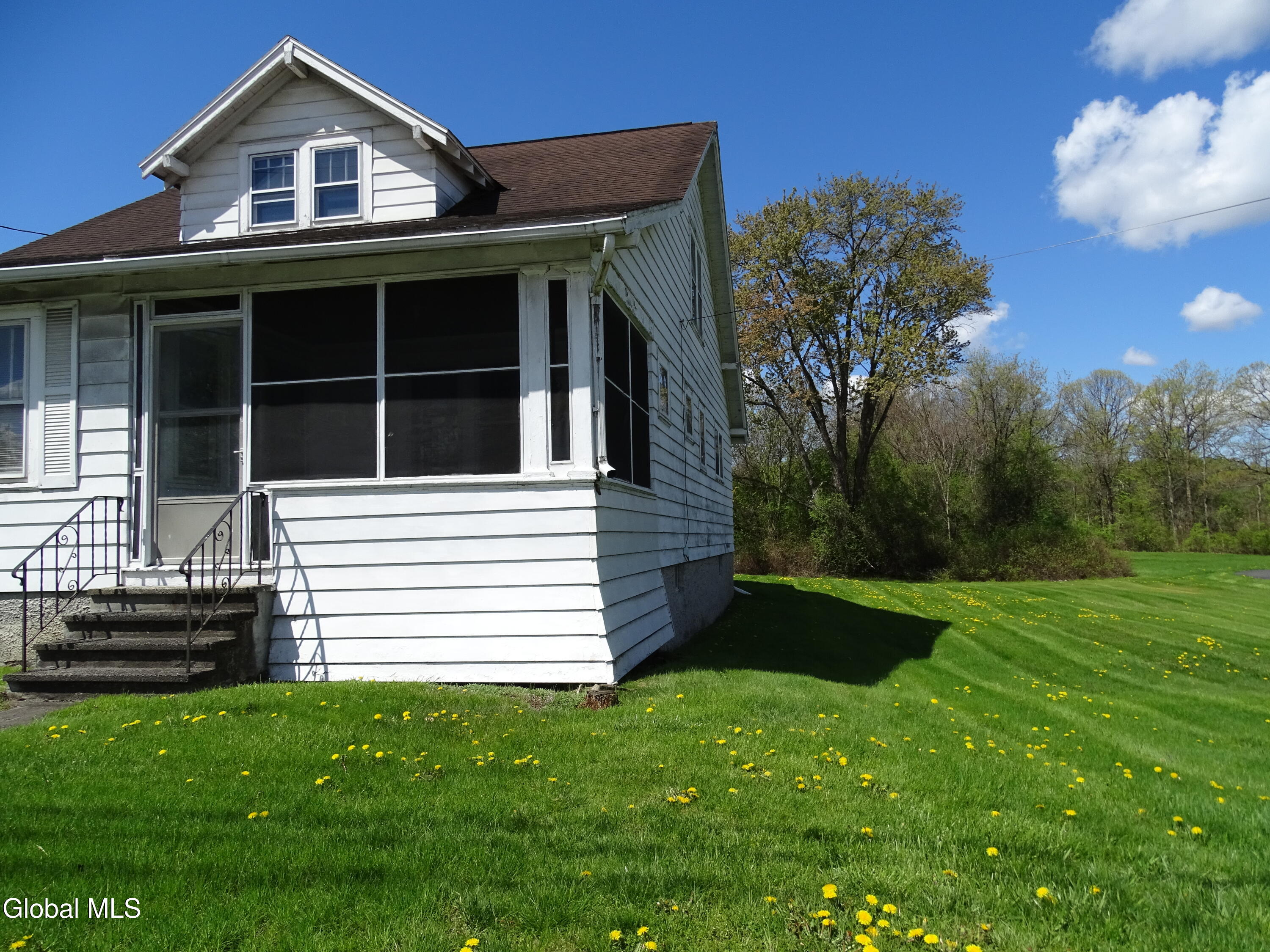 90 Cohoes Road Watervliet NY 12189