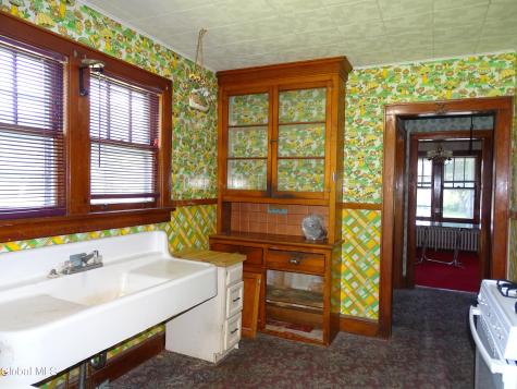 90 Cohoes Road Watervliet NY 12189