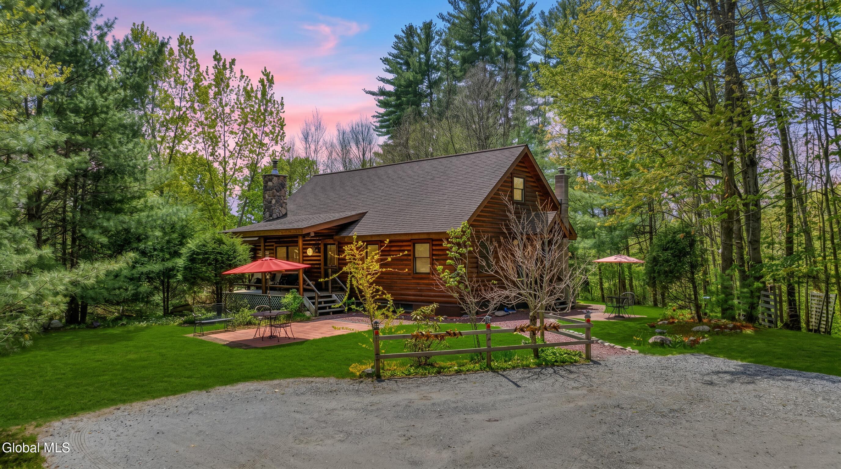 14 Young Road Middle Grove NY 12850