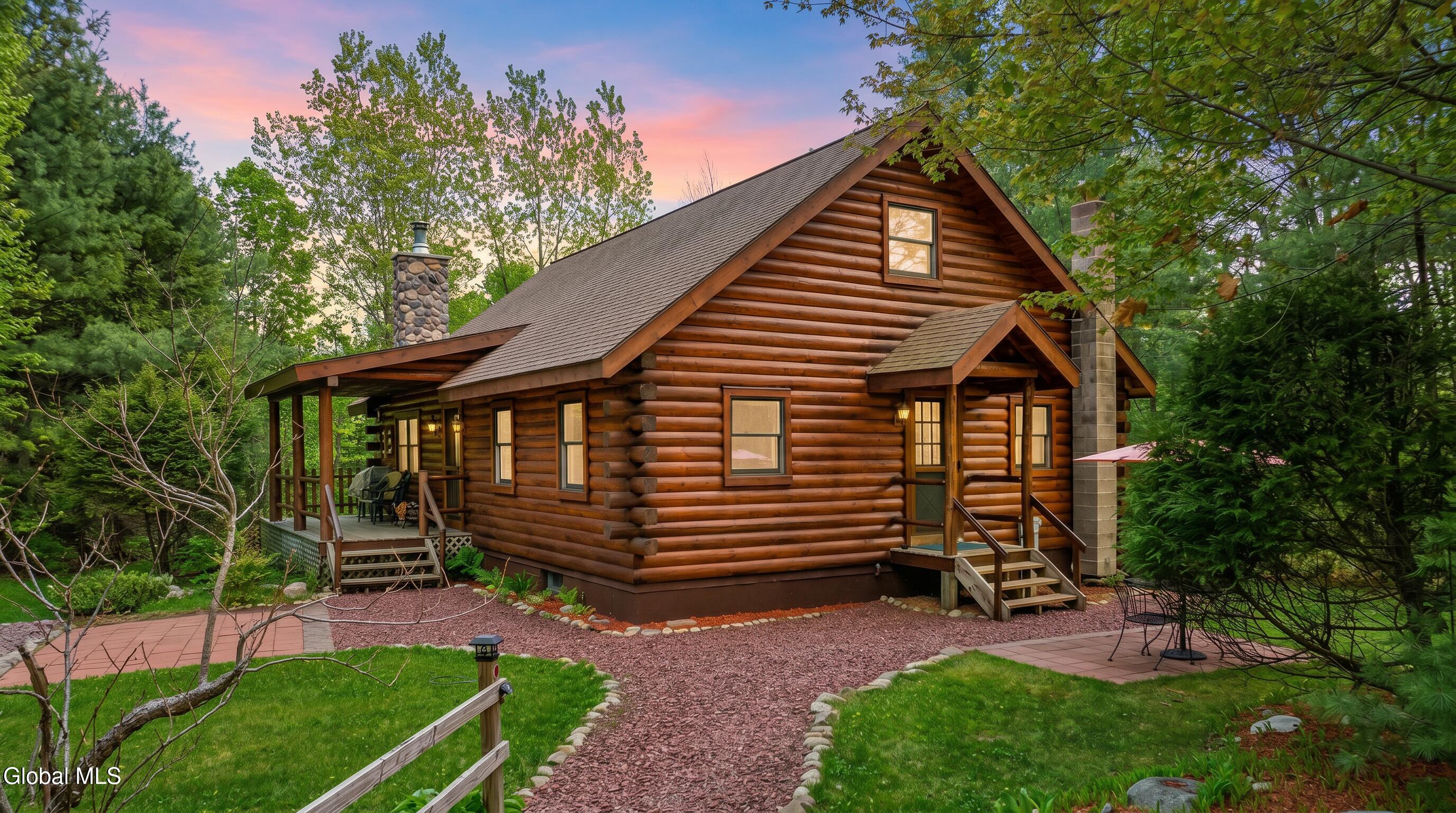14 Young Road Middle Grove NY 12850