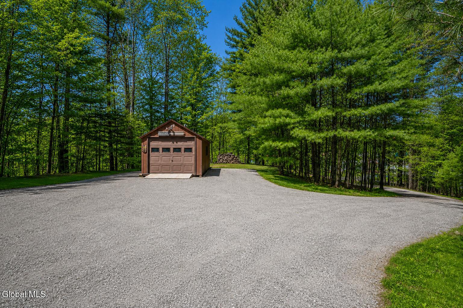 14 Young Road Middle Grove NY 12850