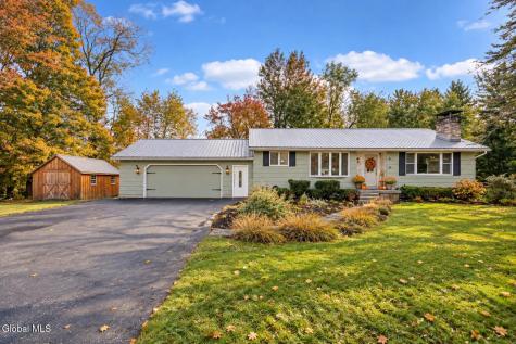 139 Blowers Road Gloversville NY 12078