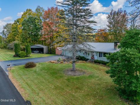 139 Blowers Road Gloversville NY 12078