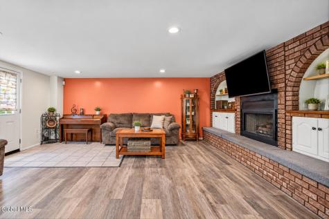 139 Blowers Road Gloversville NY 12078