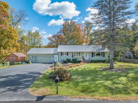 139 Blowers Road Gloversville NY 12078