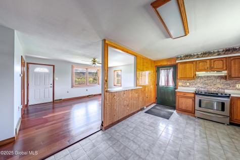 20 Yager Road Hoosick NY 12090