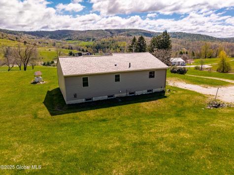 20 Yager Road Hoosick NY 12090