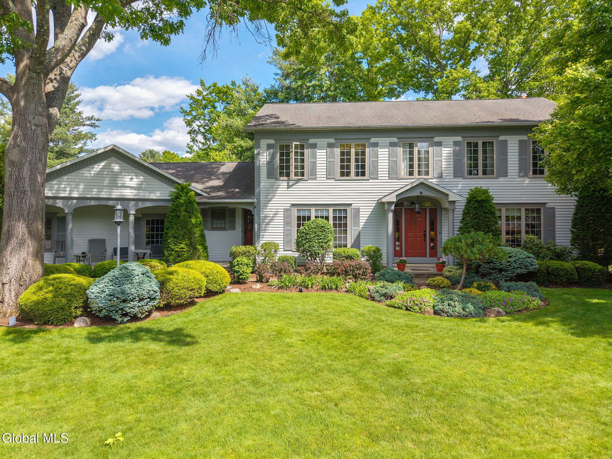 819 Via Marchella Schenectady NY 12303