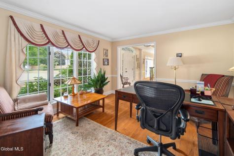 819 Via Marchella Schenectady NY 12303