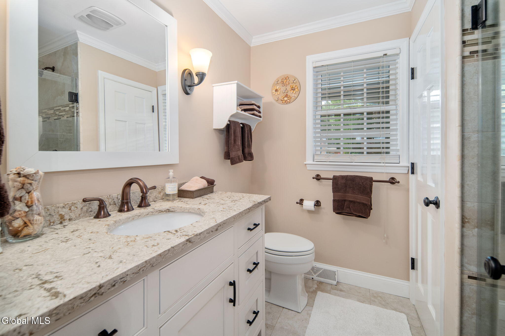 819 Via Marchella Schenectady NY 12303