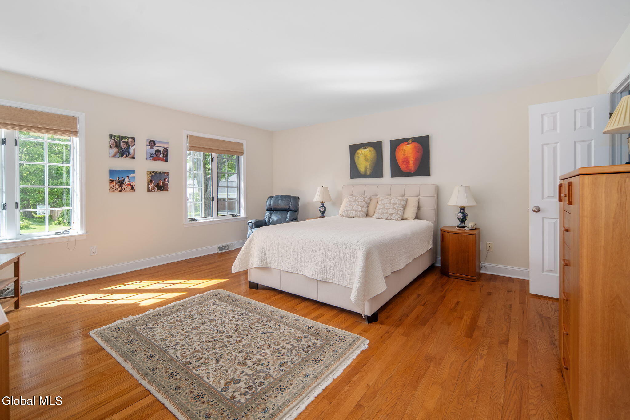 819 Via Marchella Schenectady NY 12303