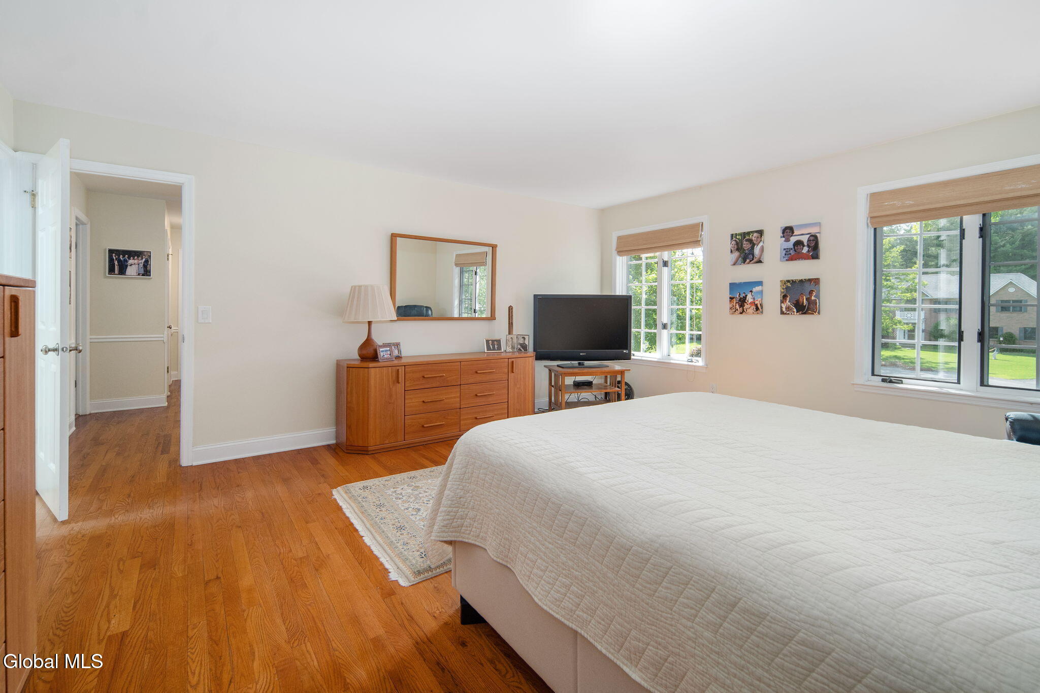 819 Via Marchella Schenectady NY 12303