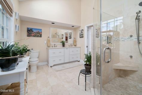 819 Via Marchella Schenectady NY 12303