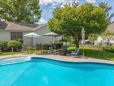 819 Via Marchella Schenectady NY 12303