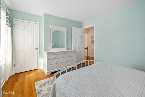 819 Via Marchella Schenectady NY 12303