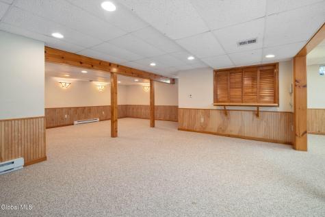 819 Via Marchella Schenectady NY 12303