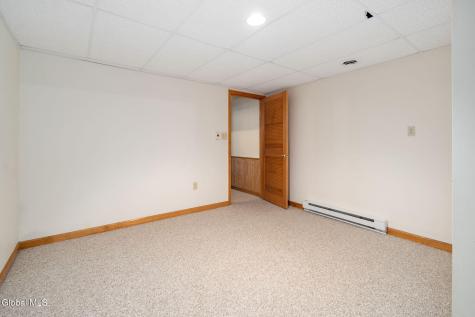 819 Via Marchella Schenectady NY 12303