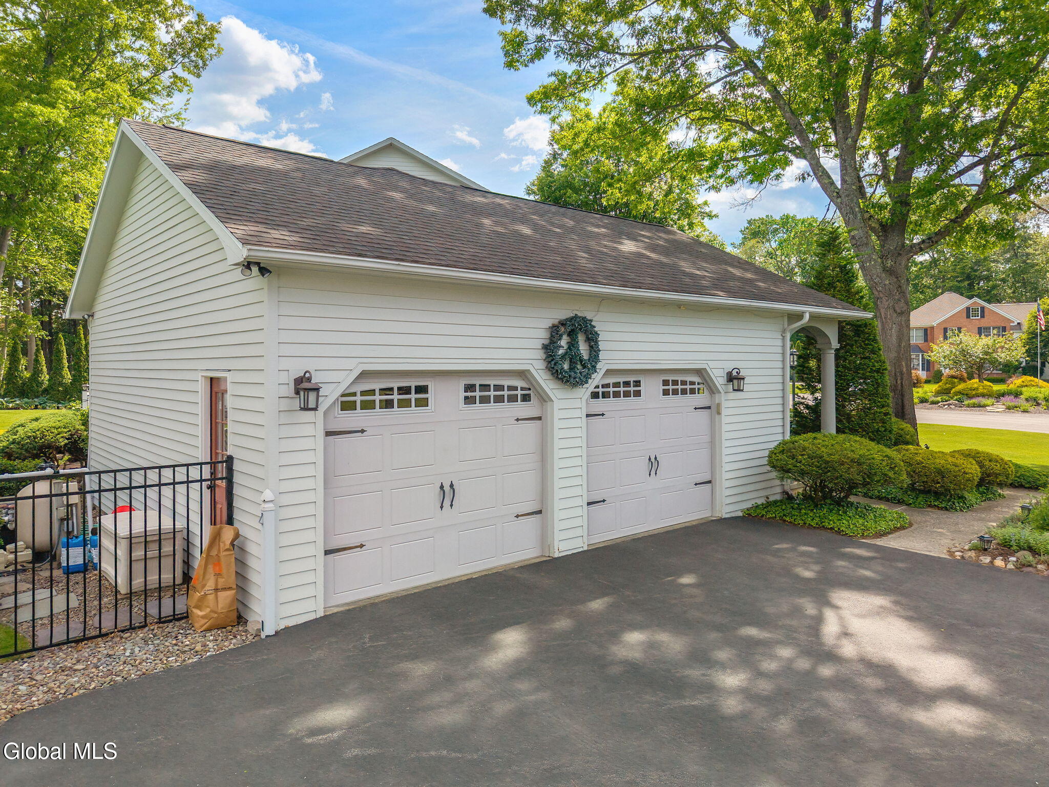 819 Via Marchella Schenectady NY 12303