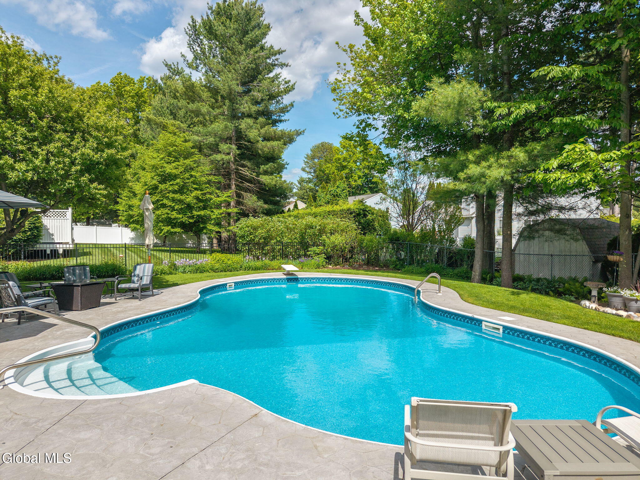 819 Via Marchella Schenectady NY 12303