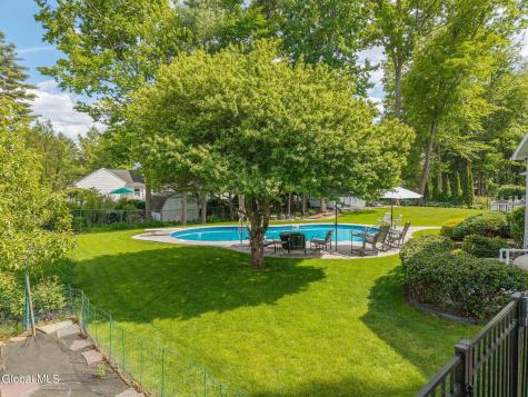 819 Via Marchella Schenectady NY 12303