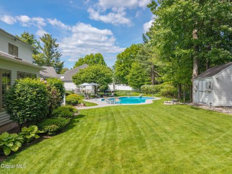 819 Via Marchella Schenectady NY 12303