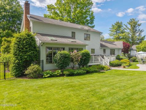 819 Via Marchella Schenectady NY 12303