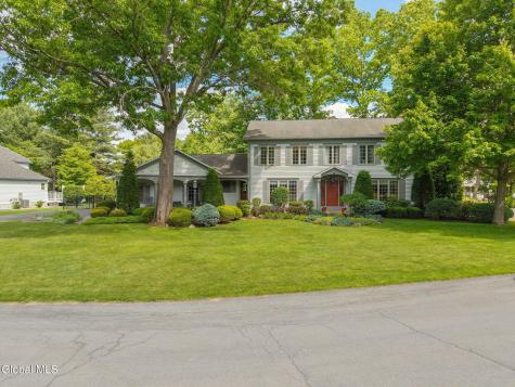 819 Via Marchella Schenectady NY 12303