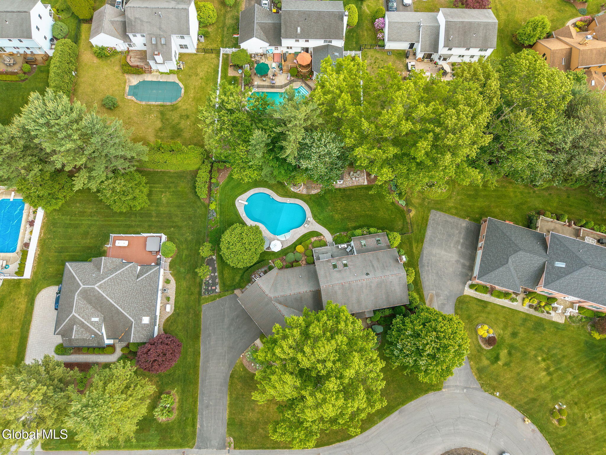 819 Via Marchella Schenectady NY 12303