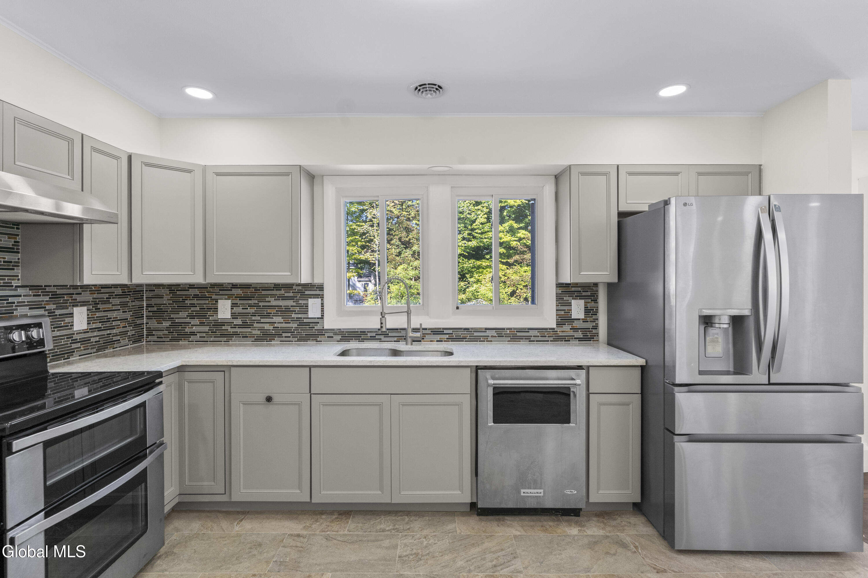 14 Granada Drive Clifton Park NY 12065