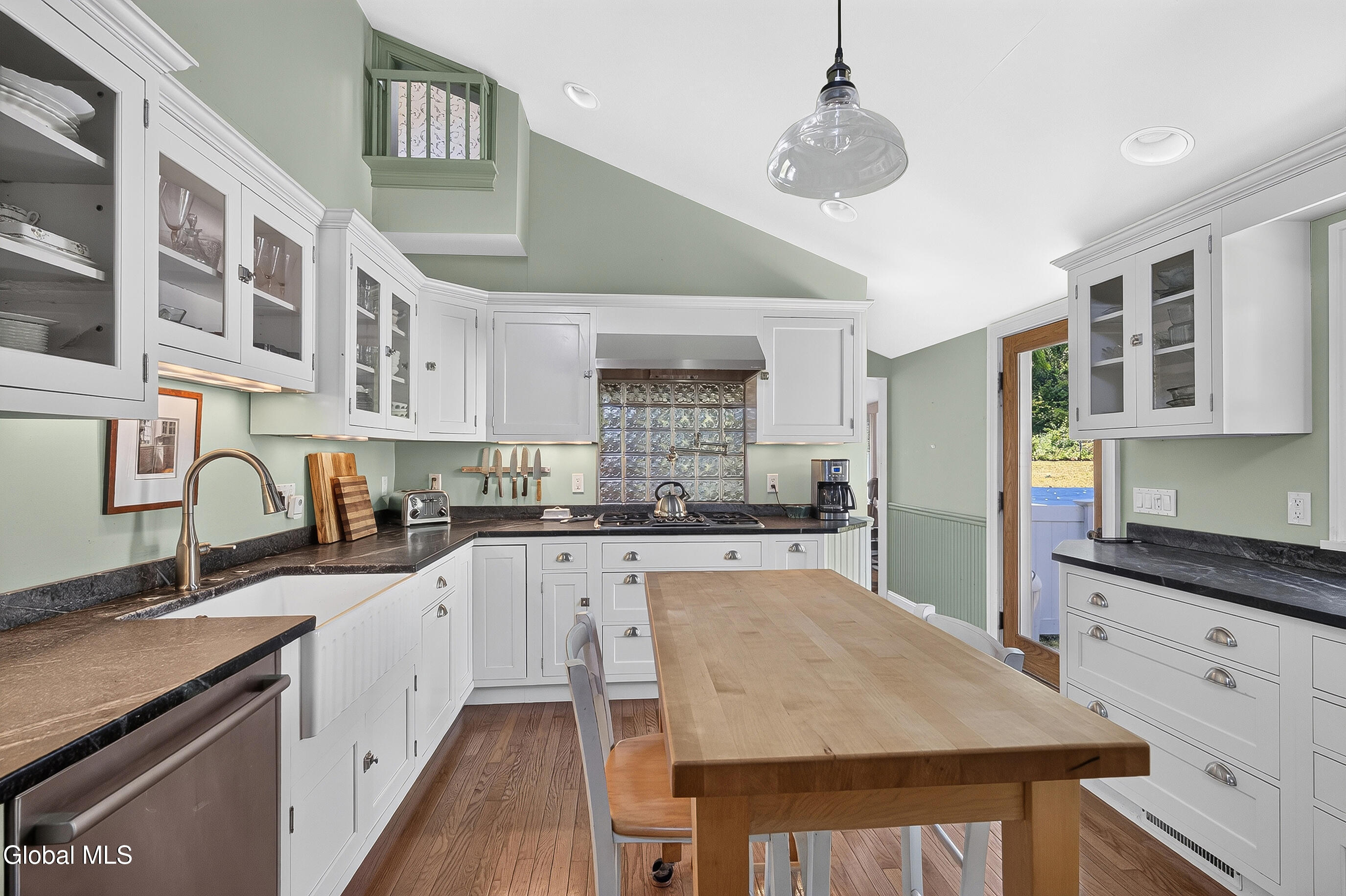 53 Fox Street Selkirk NY 12158