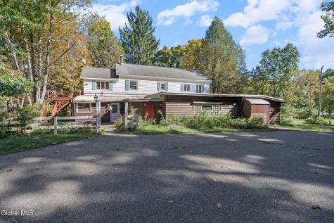 265 Peck Road Wynantskill NY 12198