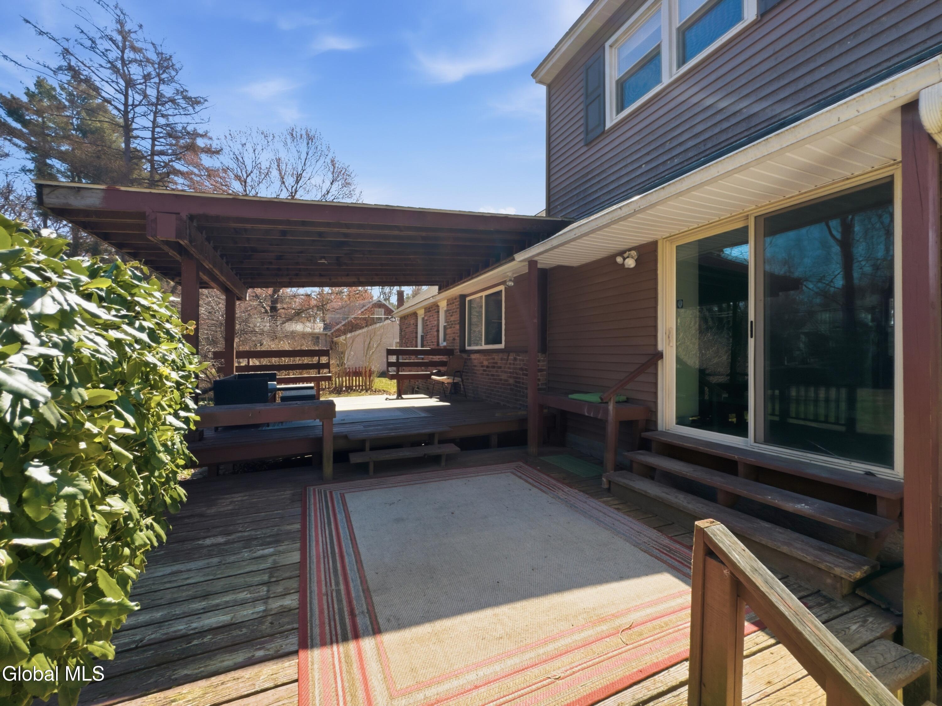 138 Birchwood Drive Schenectady NY 12303