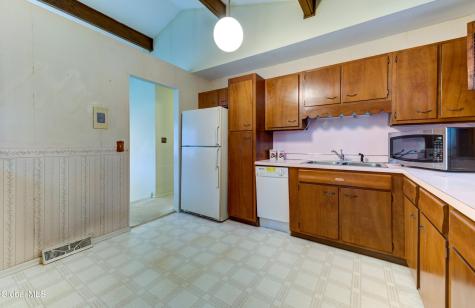 102 Rapple Drive Colonie NY 12205