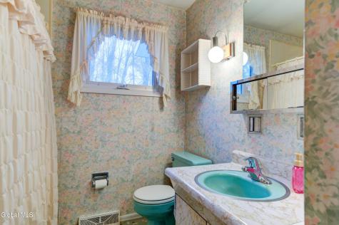 102 Rapple Drive Colonie NY 12205