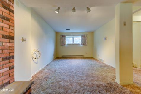 102 Rapple Drive Colonie NY 12205