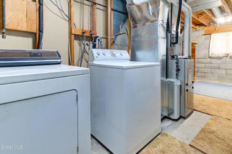 102 Rapple Drive Colonie NY 12205