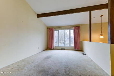 102 Rapple Drive Colonie NY 12205