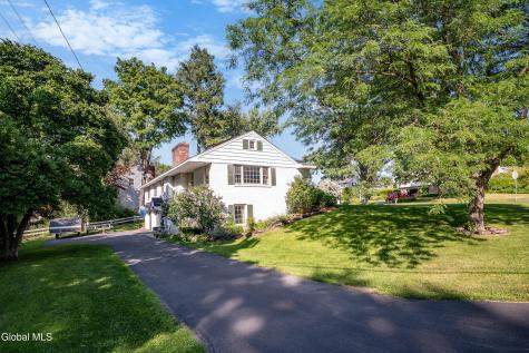 1333 Wemple Lane Schenectady NY 12309