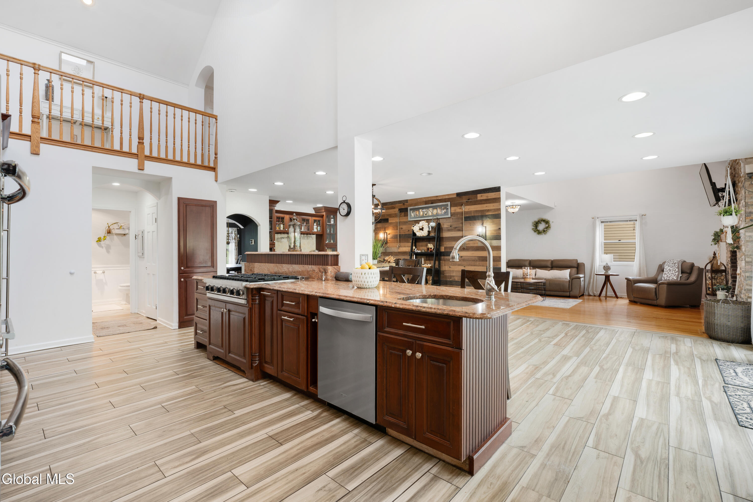 20 Stony Knoll Chatham NY 12132