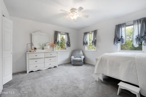 20 Stony Knoll Chatham NY 12132