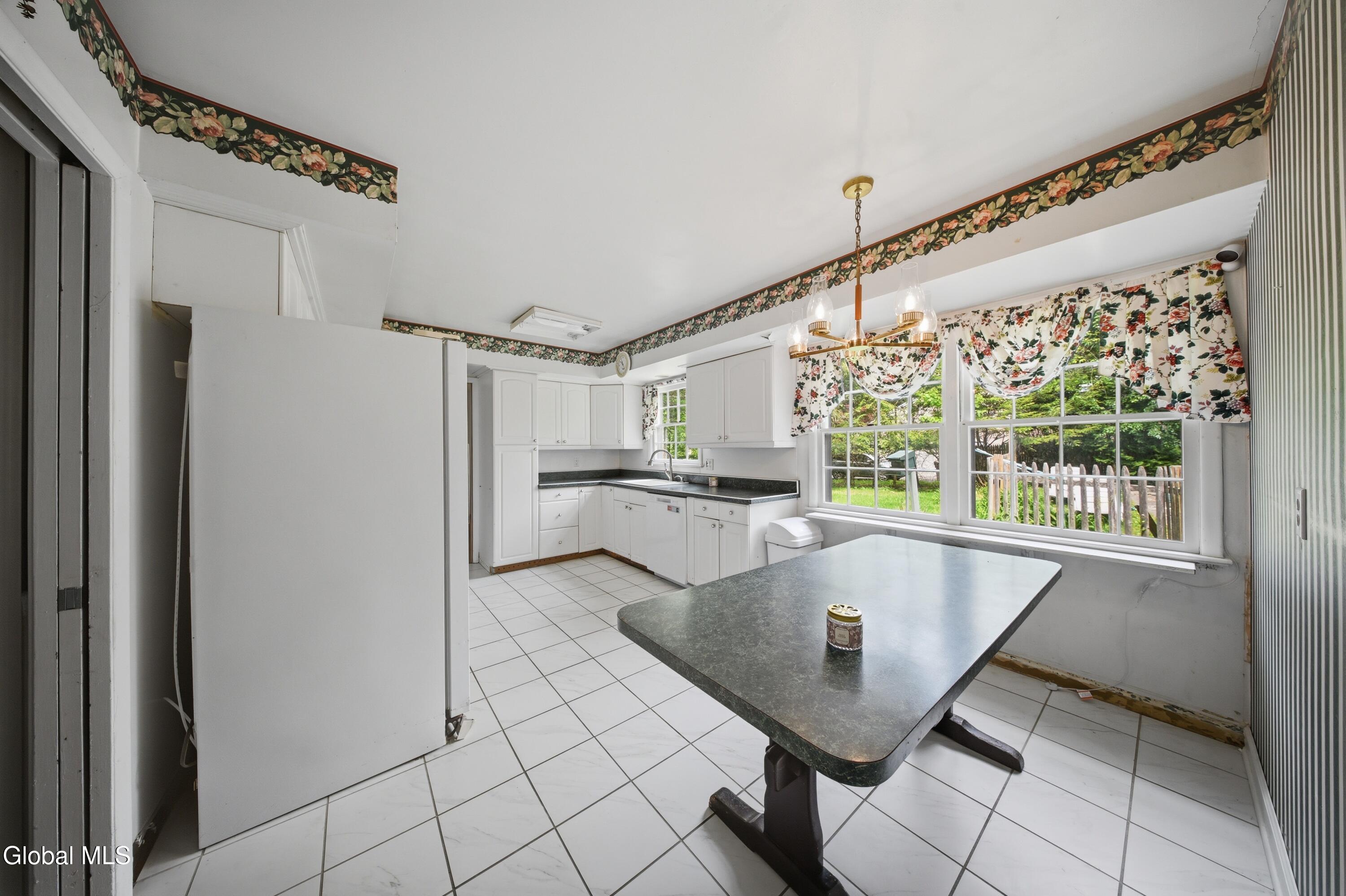 60 Thorndale Road Slingerlands NY 12159